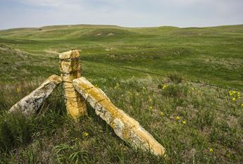 post rock limestone fence