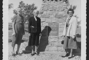 Visitors to the monument near the Geographic center of the United States in Lebanon, Kansas, 1953.